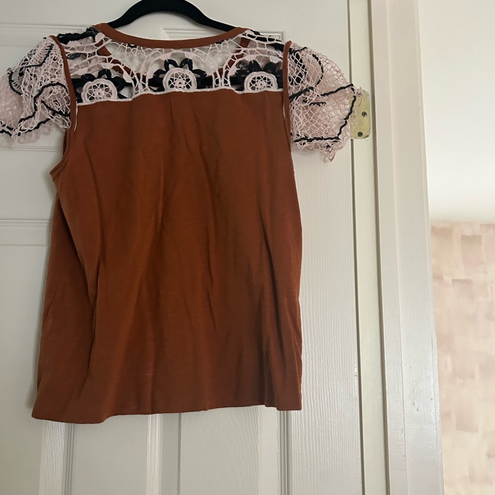 Anthropologie Rust Short Sleeve Top with Cream Lace Yoke - Picture 3 of 3